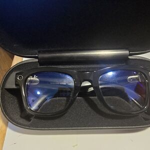 Ray-Ban Black Glasses with Case